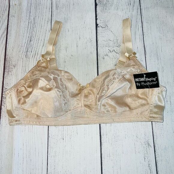 Instant Shaping by Plusform Keyhole Bra - Picture 2 of 6